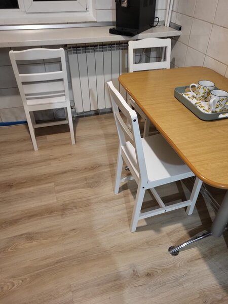 Tineretului 2 camere Decomandat   2 balcoane Locatie excelenta